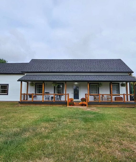 professional custom deck construction